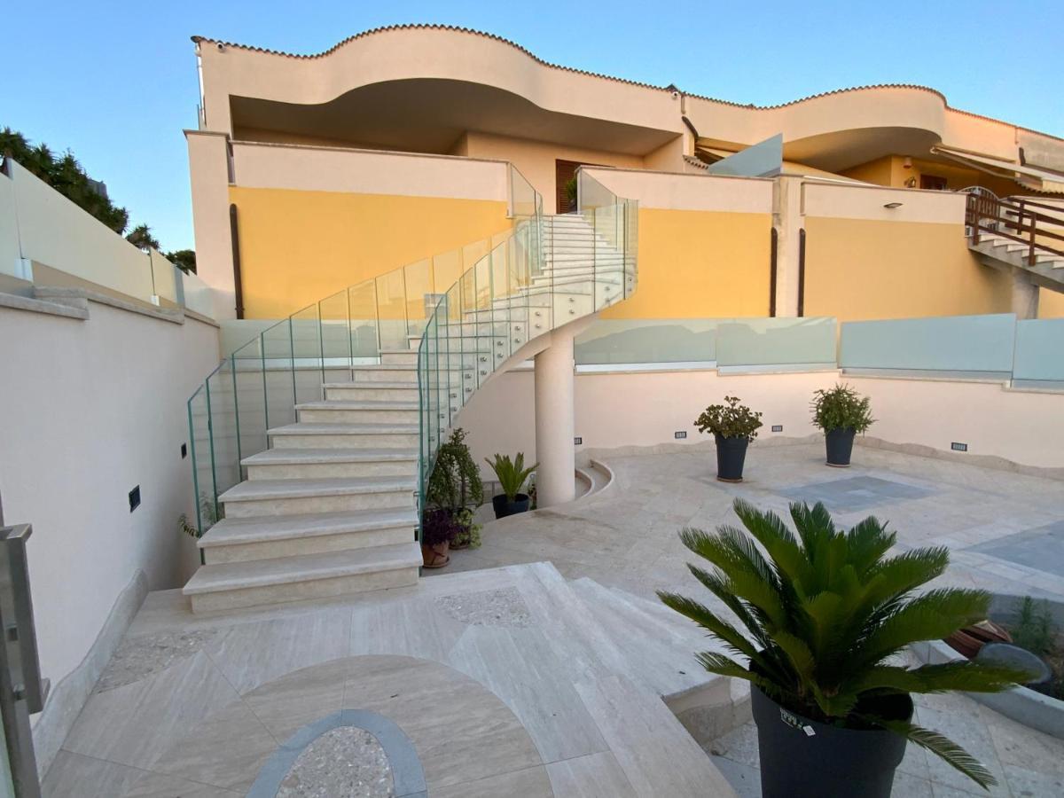 Oasi Nel Deserto Bed & Breakfast Кустоначи Екстериор снимка
