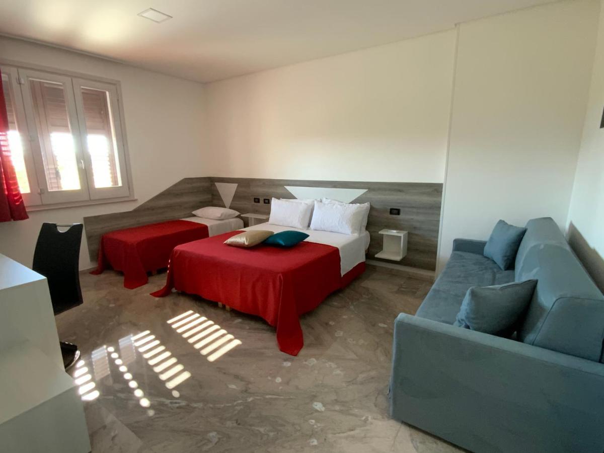 Oasi Nel Deserto Bed & Breakfast Кустоначи Екстериор снимка