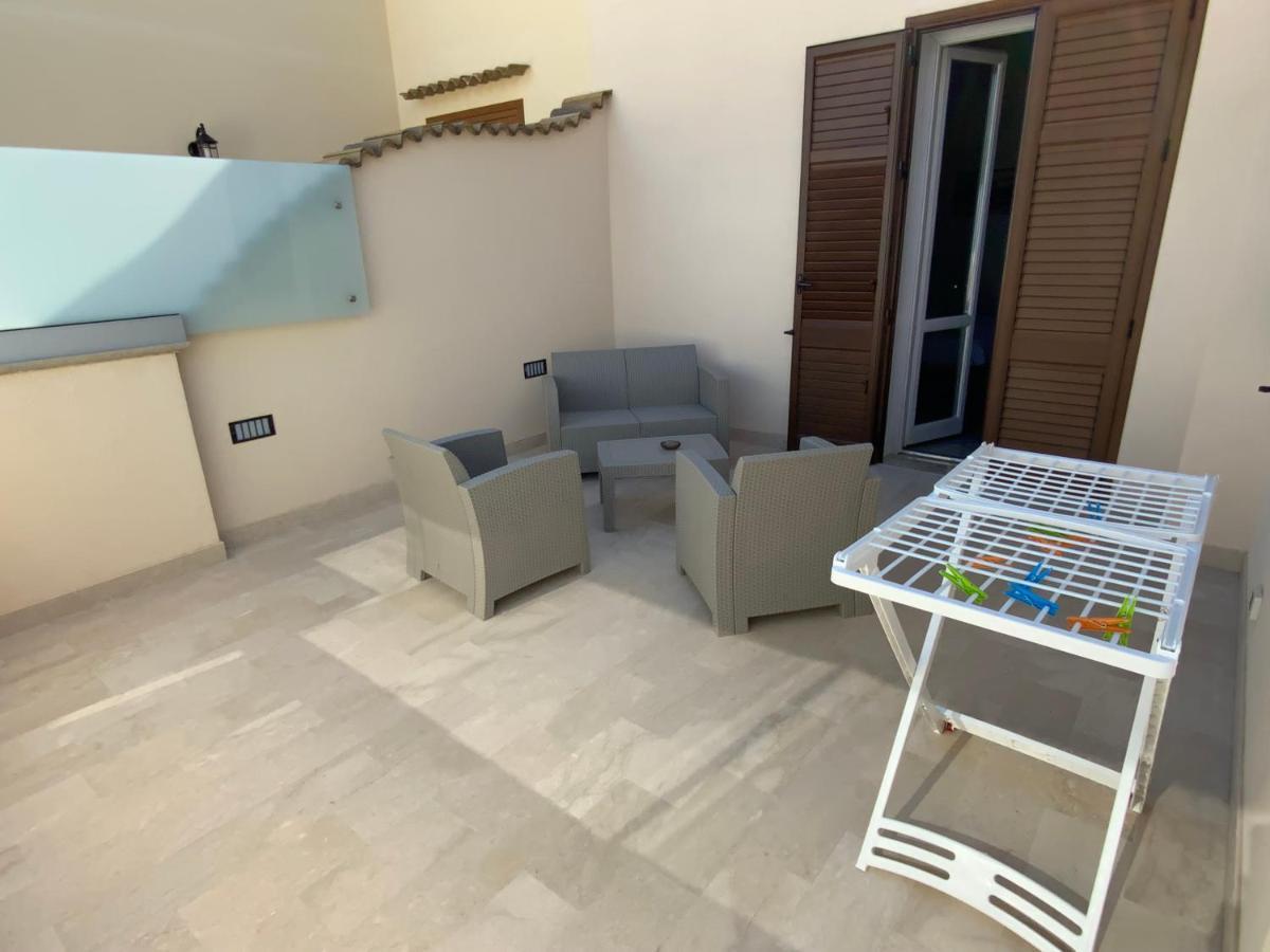 Oasi Nel Deserto Bed & Breakfast Кустоначи Екстериор снимка